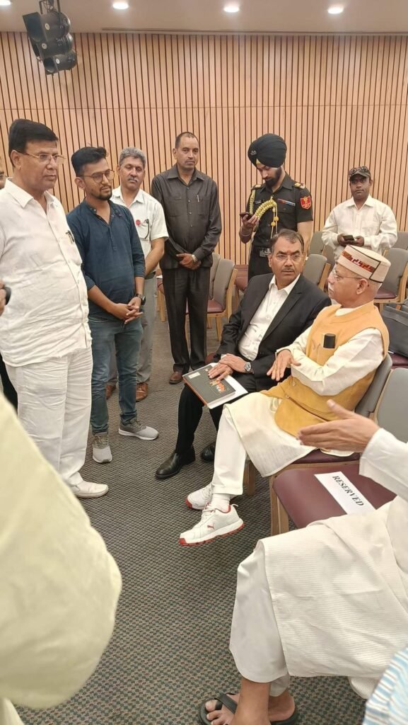 shahzad with Himachal Pradesh Governer Shiv Pratap Shukla 